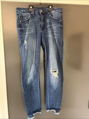 Women's Ripped Skinny Jeans in Medium Blue